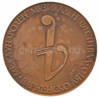 Bulgária DN 'Nyári Nemzetközi Zenei Fesztivál Várna' Br emlékérem tokban (75mm) T:2
Bulgaria ND 'Summer International Music Festival - Varna' Br commemorative medal in case (75mm) C:XF